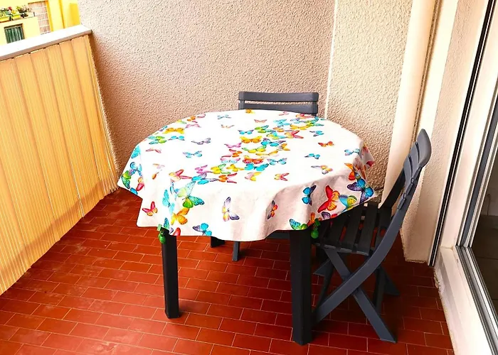 T2 Meuble Classe - Secteur Petite Provence Apartman