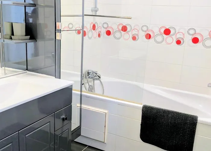 T2 Meuble Classe - Secteur Petite Provence Apartman *